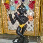 8 Inch Radha Raman Ji Vigrah in Ashtdhatu